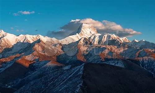 五一贡嘎雪山攻略_贡嘎雪山门票多少钱一张